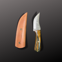 Load image into Gallery viewer, Handmade Damascus Steel Hunting Knife with Leather Sheath
