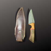 Load image into Gallery viewer, Handmade Damascus Steel Hunting Knife with Leather Sheath
