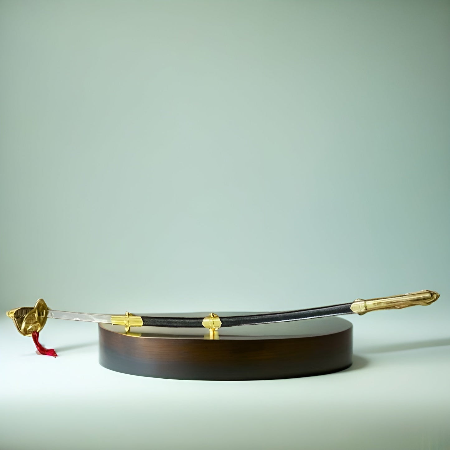 Exquisite Katana with Polished Blade and Decorative Scabbard – Collector's Edition