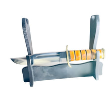 Load image into Gallery viewer, Base Camp Handmade D2 Tool Steel Combat Hunting Classic Bowie Knife
