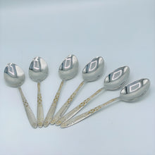 Load image into Gallery viewer, 6 Persons set - Luxury Laser-Cut Floral Stainless Steel Flatware
