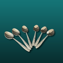 Load image into Gallery viewer, Stainless Steel Floral Design Cutlery Set
